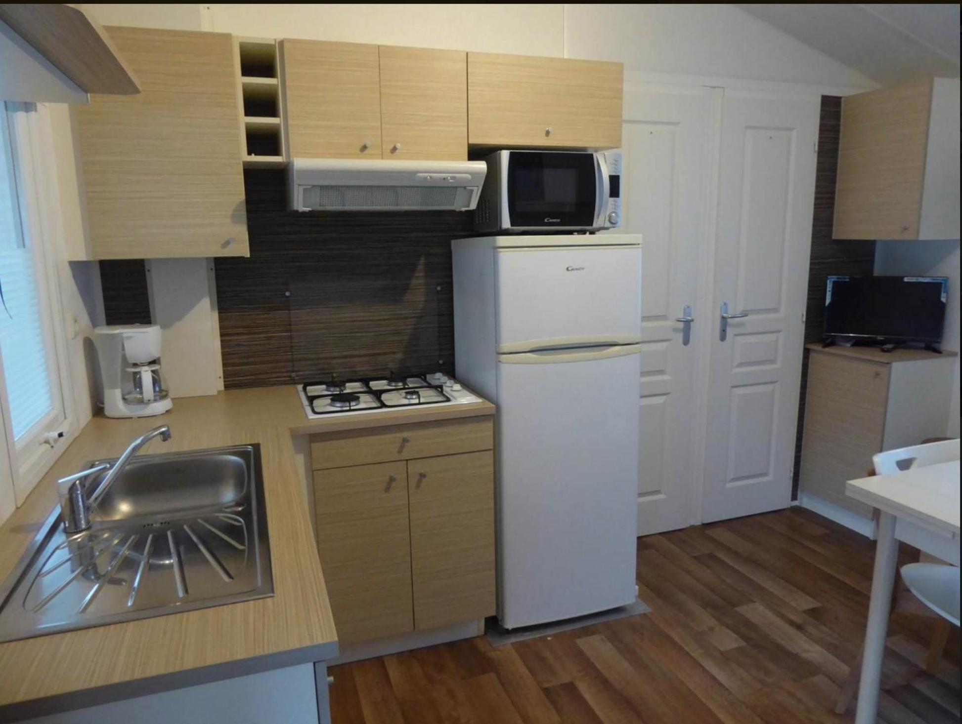 Camping Le Val Aux Fees - Broceliande Concoret Екстер'єр фото