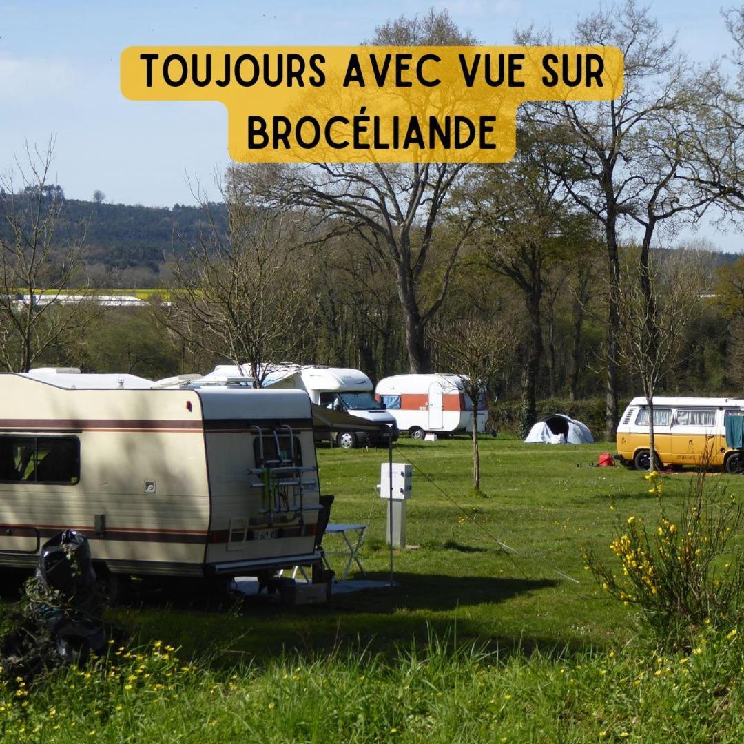 Camping Le Val Aux Fees - Broceliande Concoret Екстер'єр фото