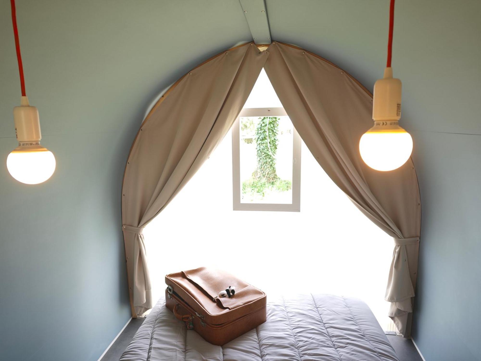 Camping Le Val Aux Fees - Broceliande Concoret Екстер'єр фото